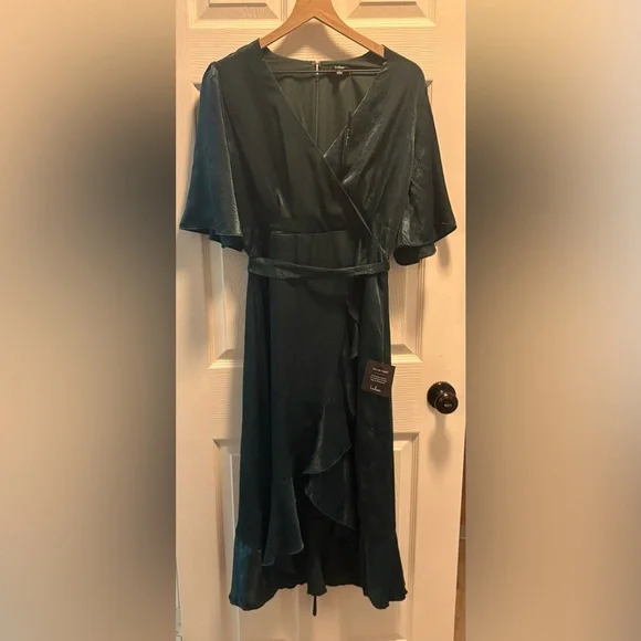 NWT Lulus Wrapped Up in Love Dark Green Midi Dress Sz L - Picture 4 of 6